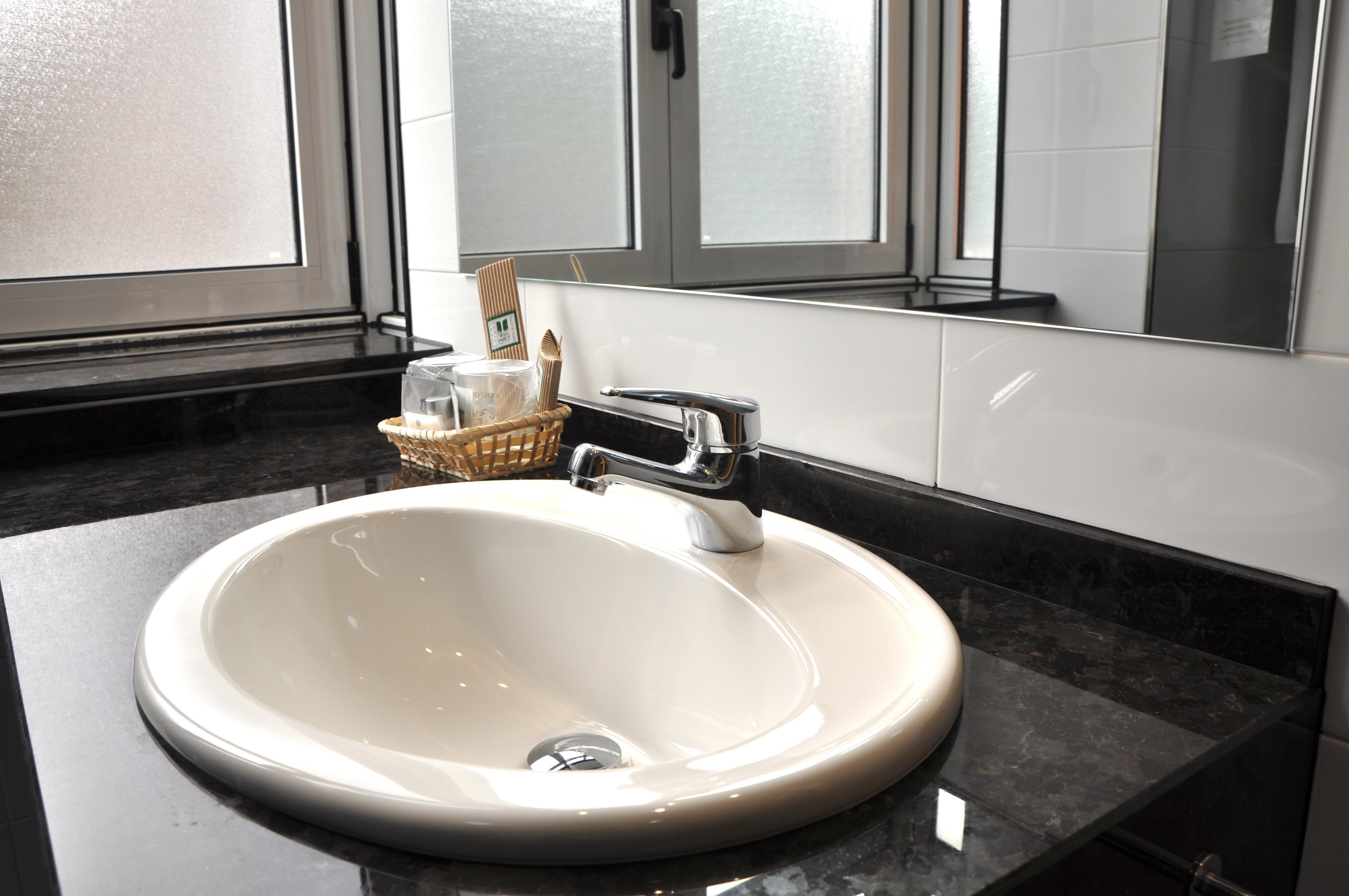 Hotel Crunia I โอโกรูญา ภายนอก รูปภาพ