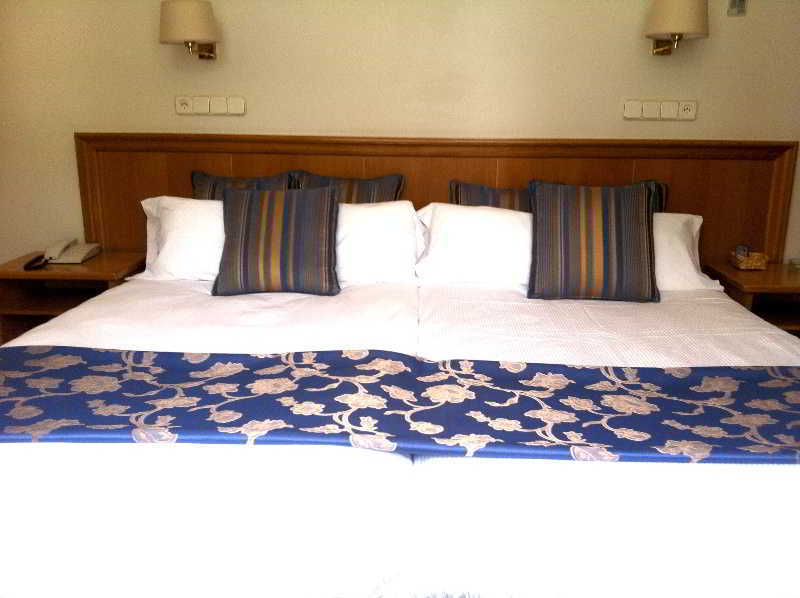 Hotel Crunia I โอโกรูญา ภายนอก รูปภาพ