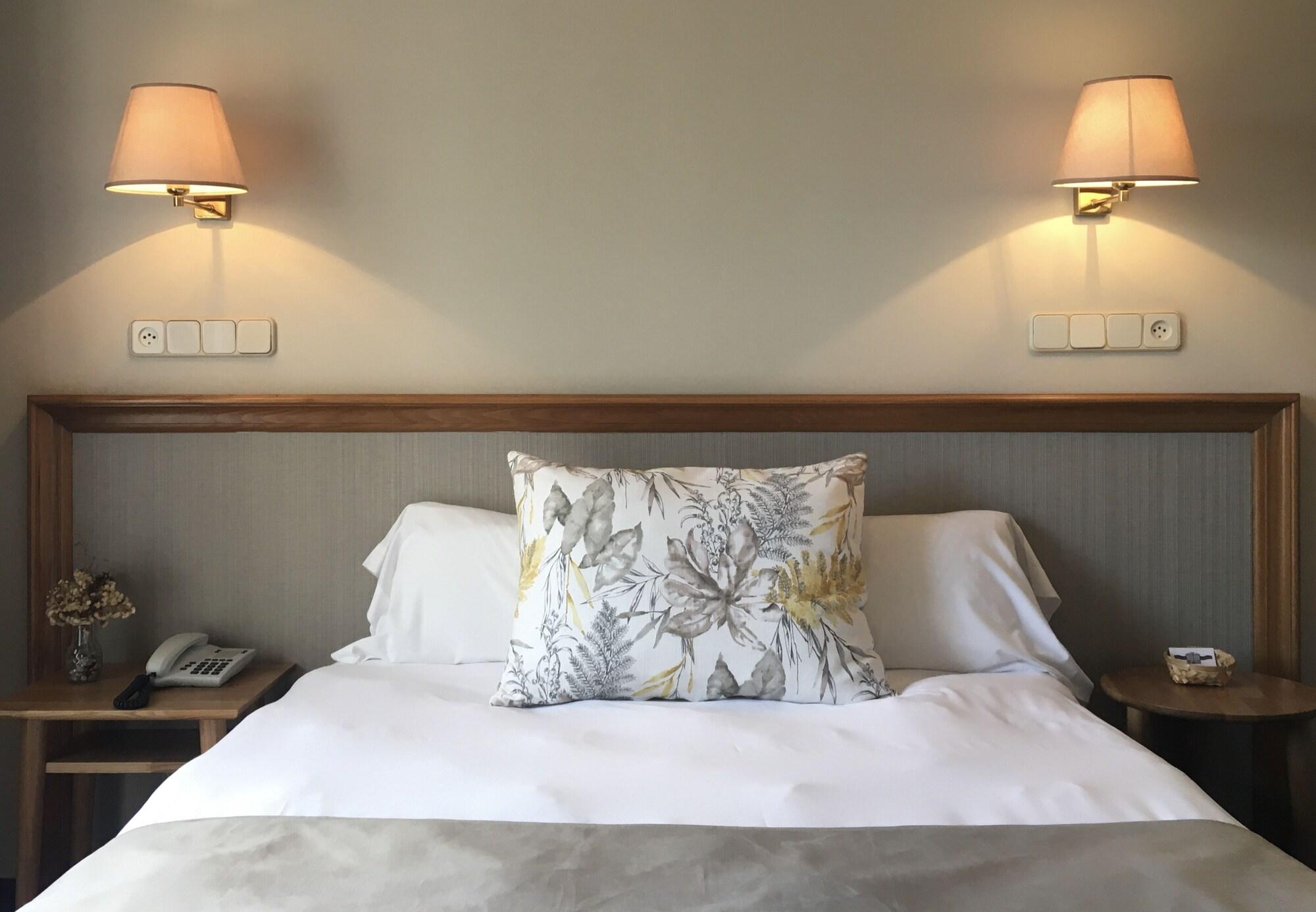 Hotel Crunia I โอโกรูญา ภายนอก รูปภาพ
